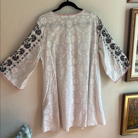 Gudrun Sjoden White Embroidered 3/4 Sleeve Tunic - Picture 8 of 8